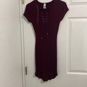 Brand: No Boundaries Size: M (7-9) Color: Wine Red